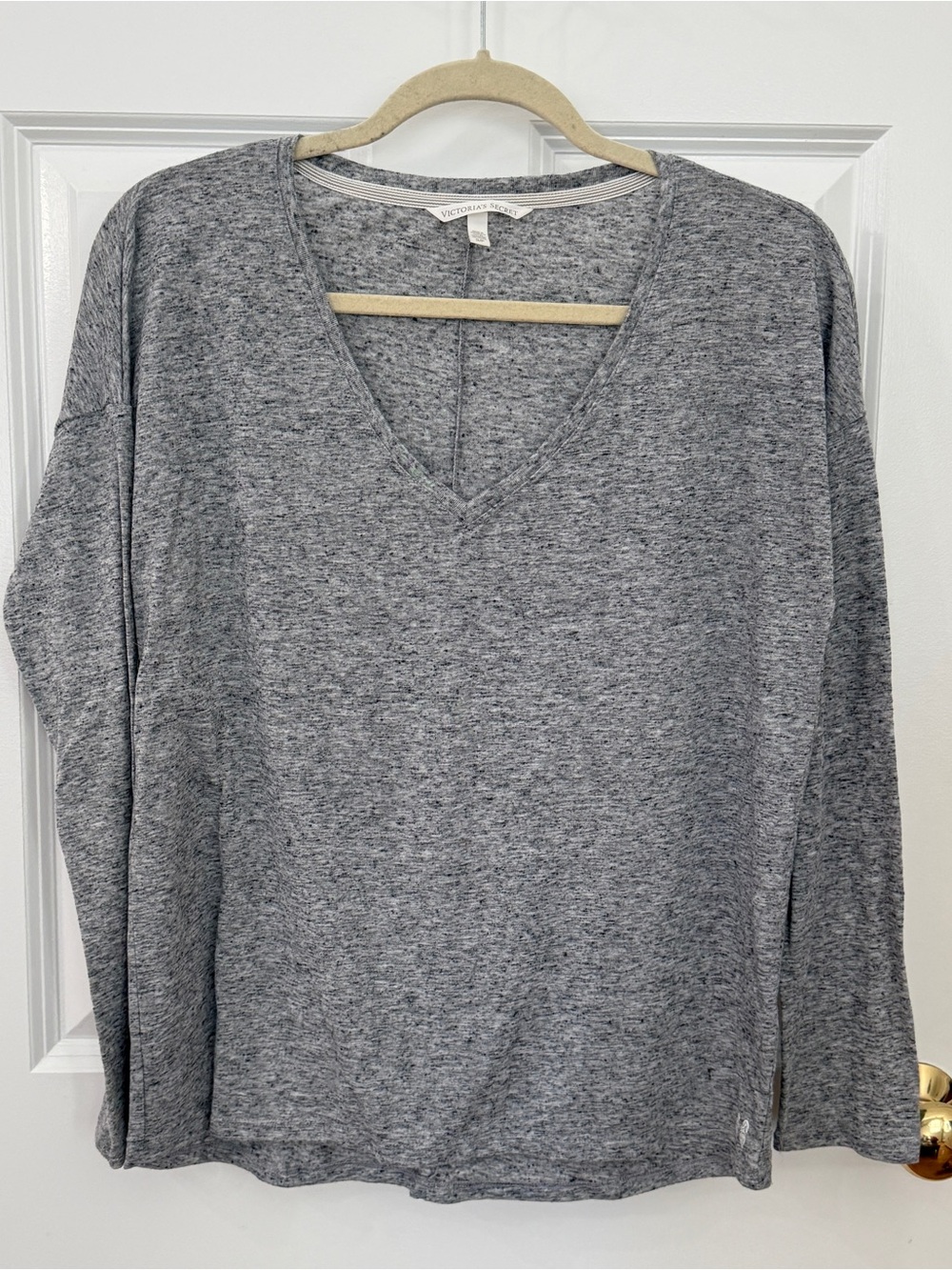 Victoria’s Secret Gray Marled V-Neck Angel Wings Long Sleeve Top S NWOT